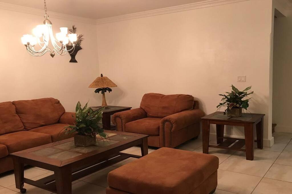 Apartment Emerald Coast Private Gated Community. Nassau